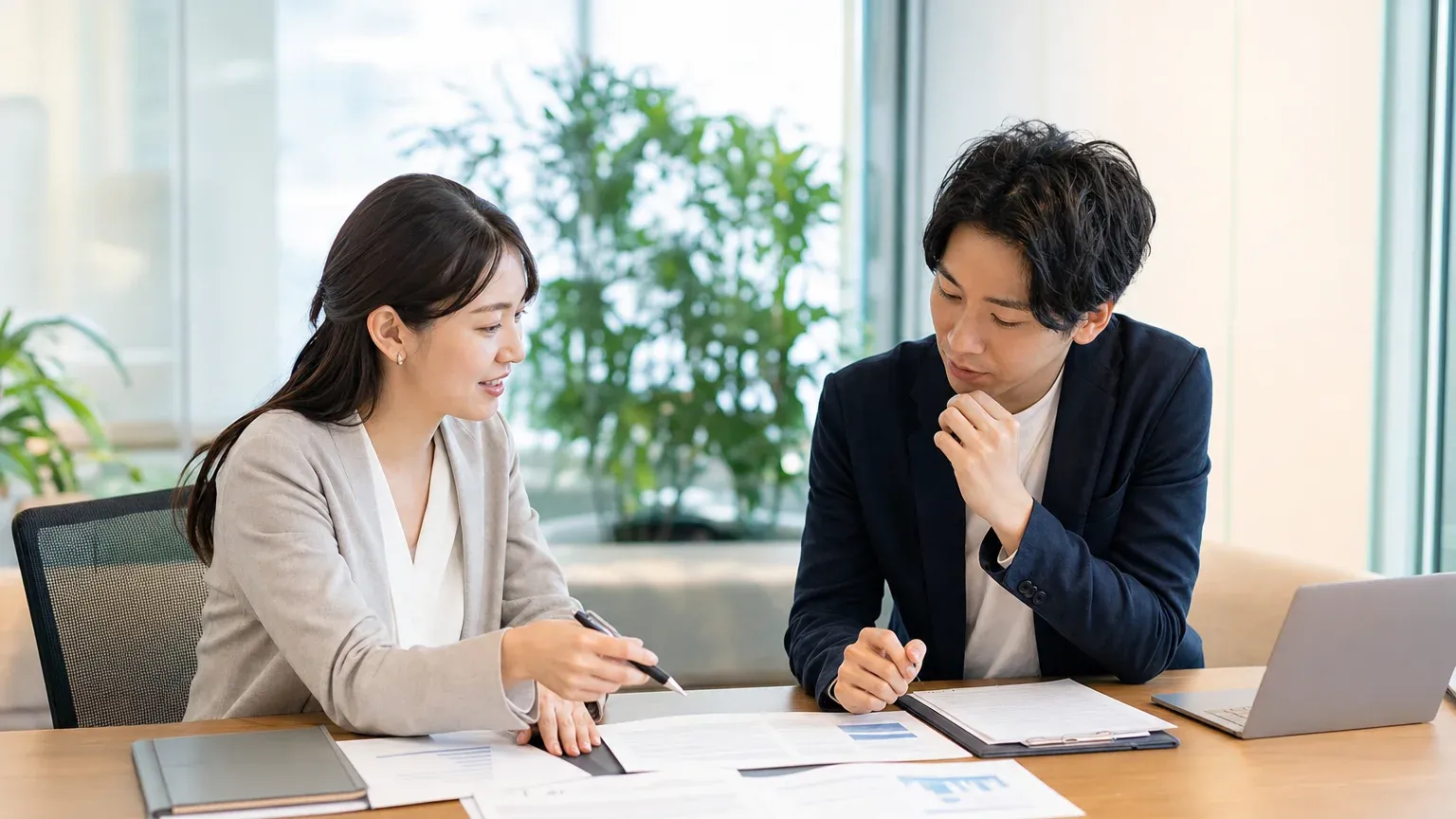 発注前に受託開発会社の体制と契約を見極めて倒産リスクに備える打ち合わせ