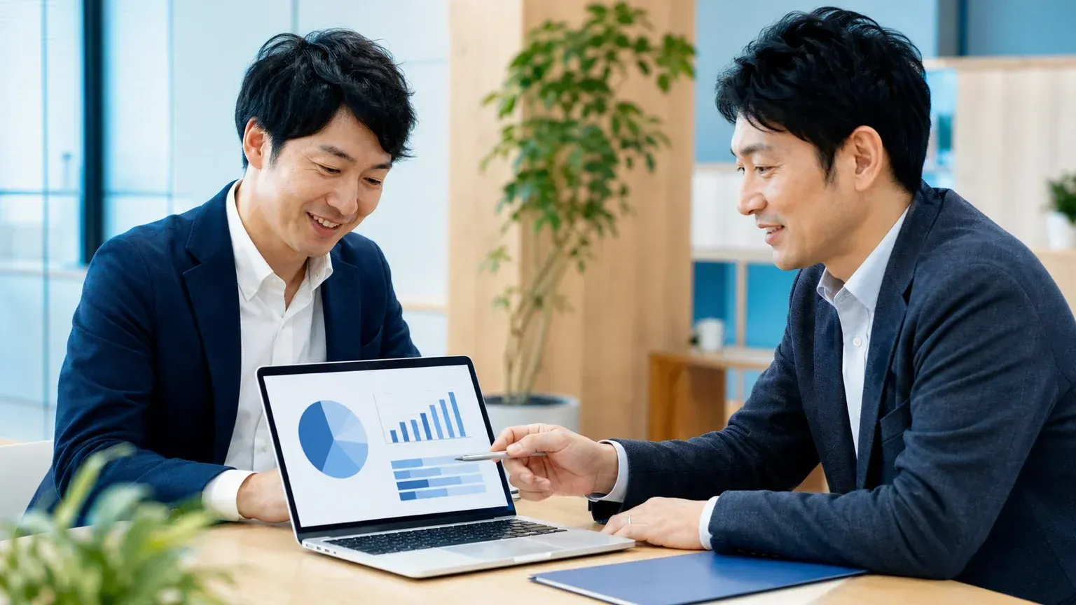 DXを受託開発で進めるための会社選びと進め方を検討する中小企業の担当者