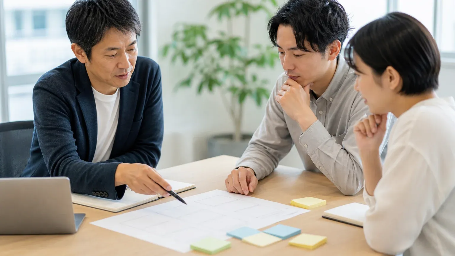 ユーザーストーリーの受け入れ基準を資料で確認する会議