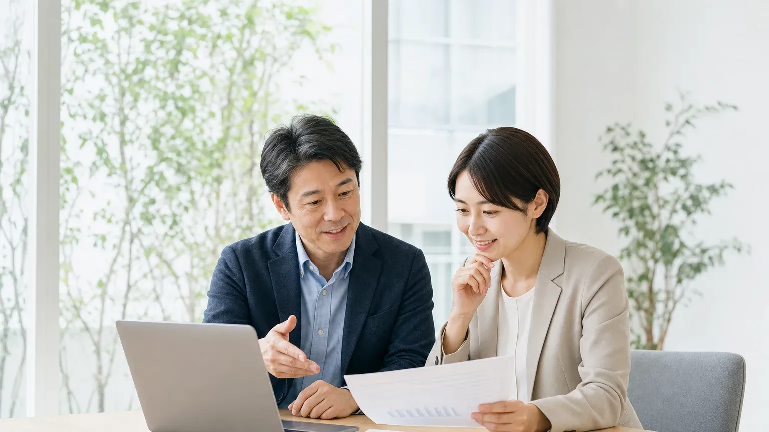 Webアプリ開発の費用と外注の進め方を発注側が検討する打ち合わせ